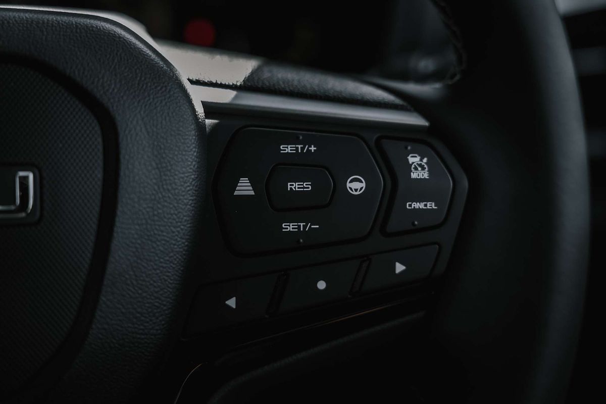 2025 Isuzu MU-X LS-U