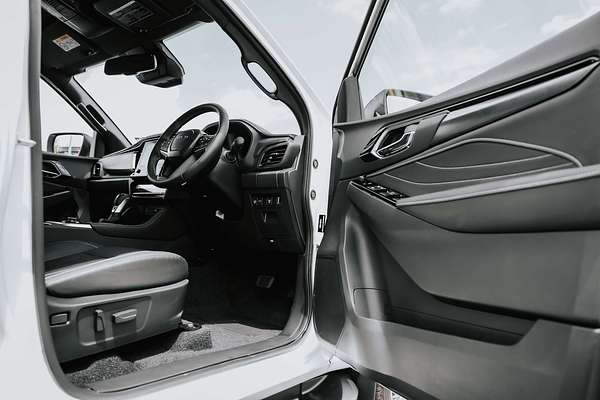 2025 Isuzu MU-X LS-T