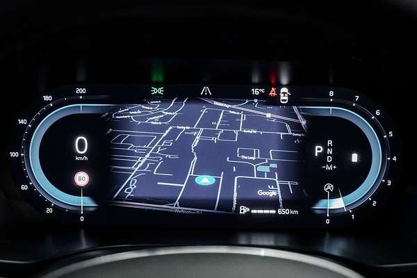 2022 Volvo XC60 B6 R-Design