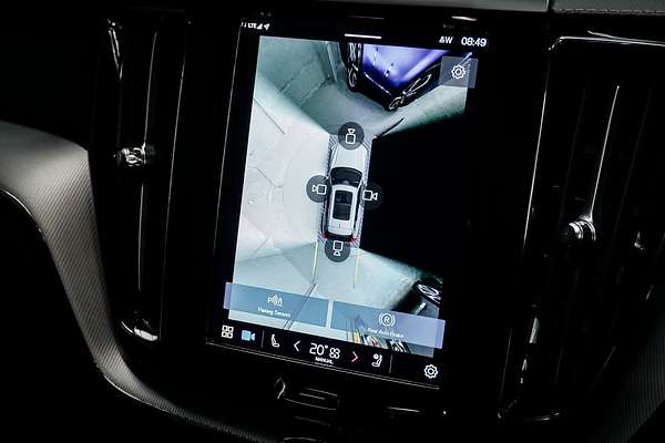 2022 Volvo XC60 B6 R-Design