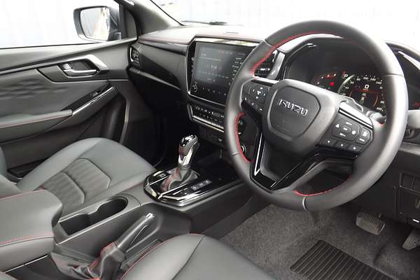 2025 Isuzu D-MAX X-TERRAIN 4X4