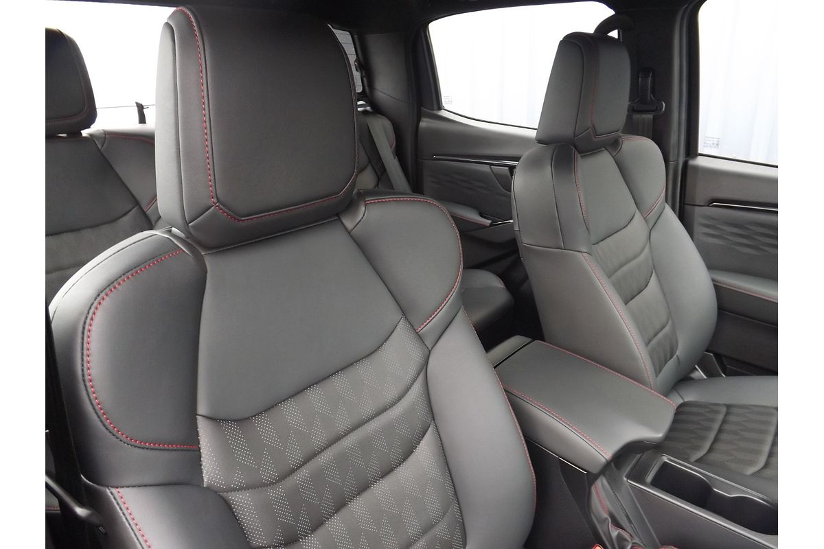 2025 Isuzu D-MAX X-TERRAIN 4X4