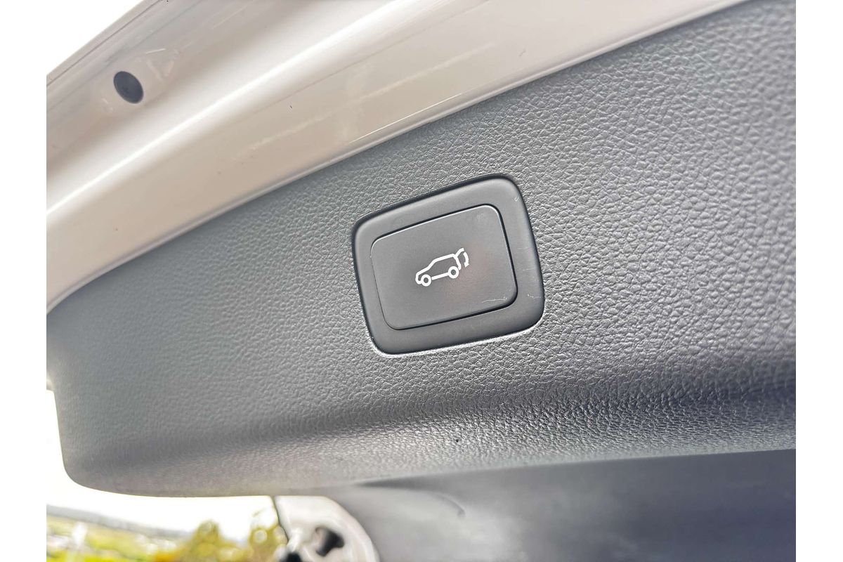 2020 MG HS Excite SAS23