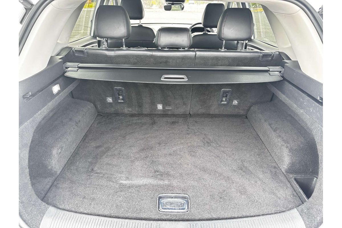 2020 MG HS Excite SAS23