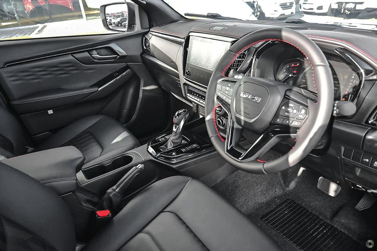 2025 Isuzu D-MAX X-TERRAIN 4X4