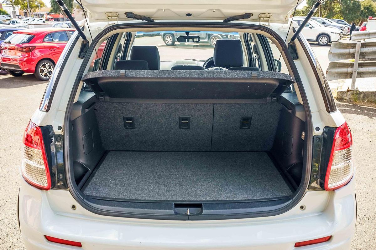 2013 Suzuki SX4 Crossover Navigator GYA