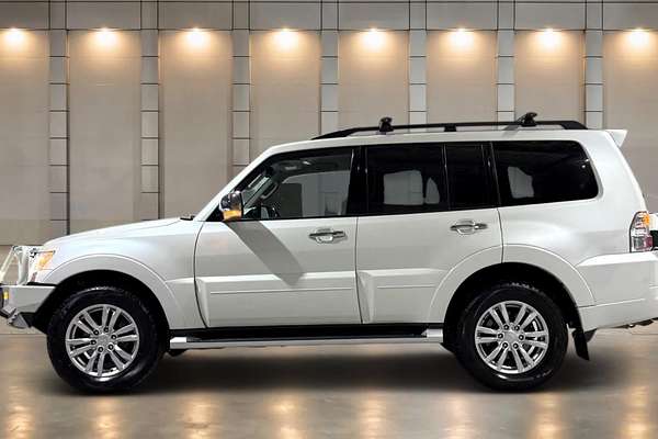 2018 Mitsubishi Pajero GLS NX