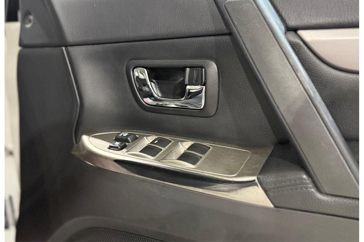 2018 Mitsubishi Pajero GLS NX