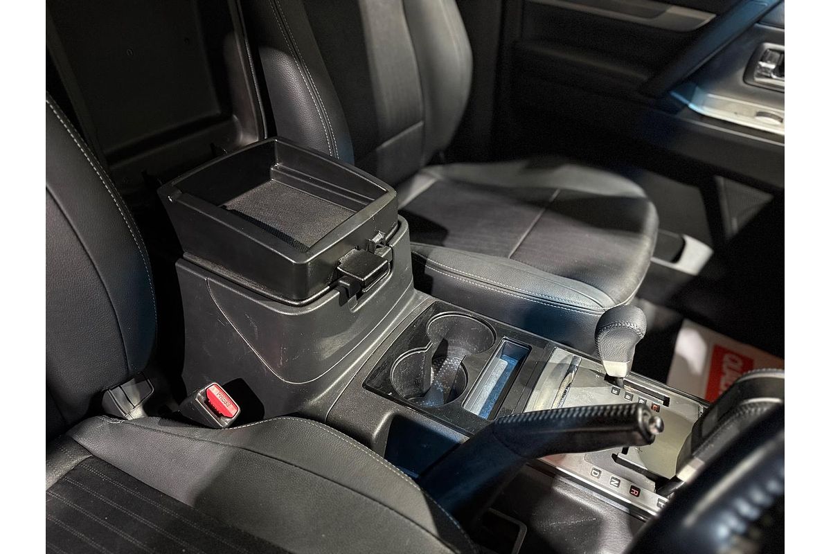 2018 Mitsubishi Pajero GLS NX