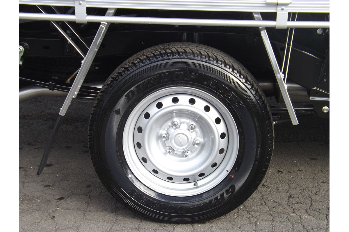 2025 Isuzu D-MAX SX High Ride Rear Wheel Drive