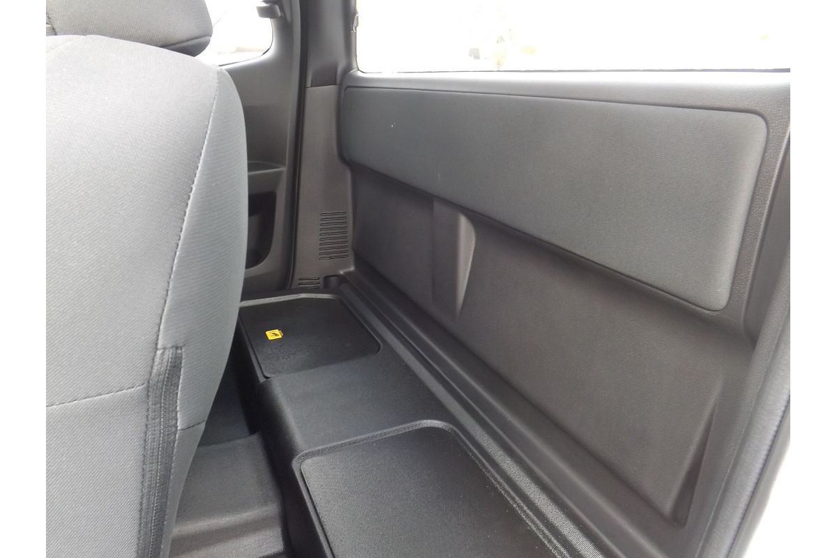 2025 Isuzu D-MAX SX High Ride Rear Wheel Drive