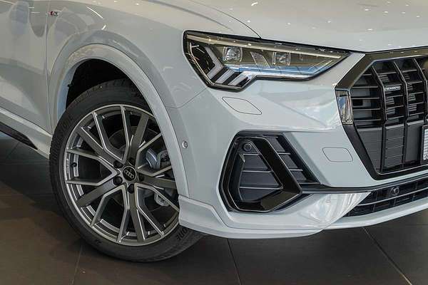 2025 Audi Q3 40 TFSI S line F3