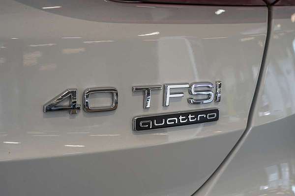 2025 Audi Q3 40 TFSI S line F3