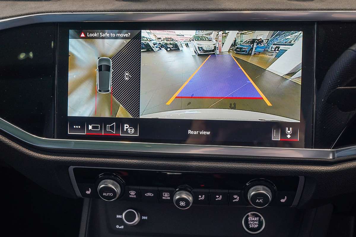 2025 Audi Q3 40 TFSI S line F3