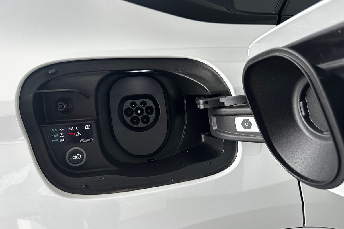 2025 Audi Q6 e-tron GF