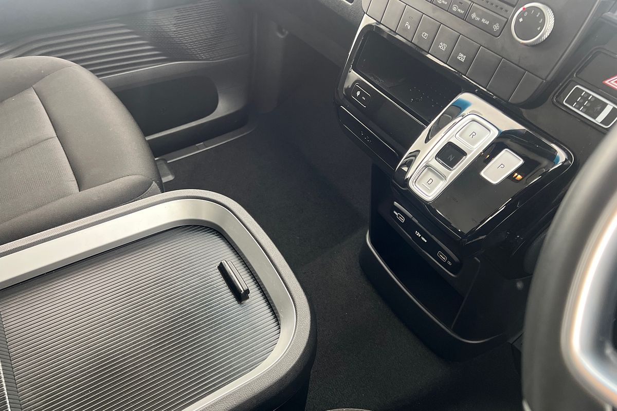 2022 Hyundai STARIA US4.V1