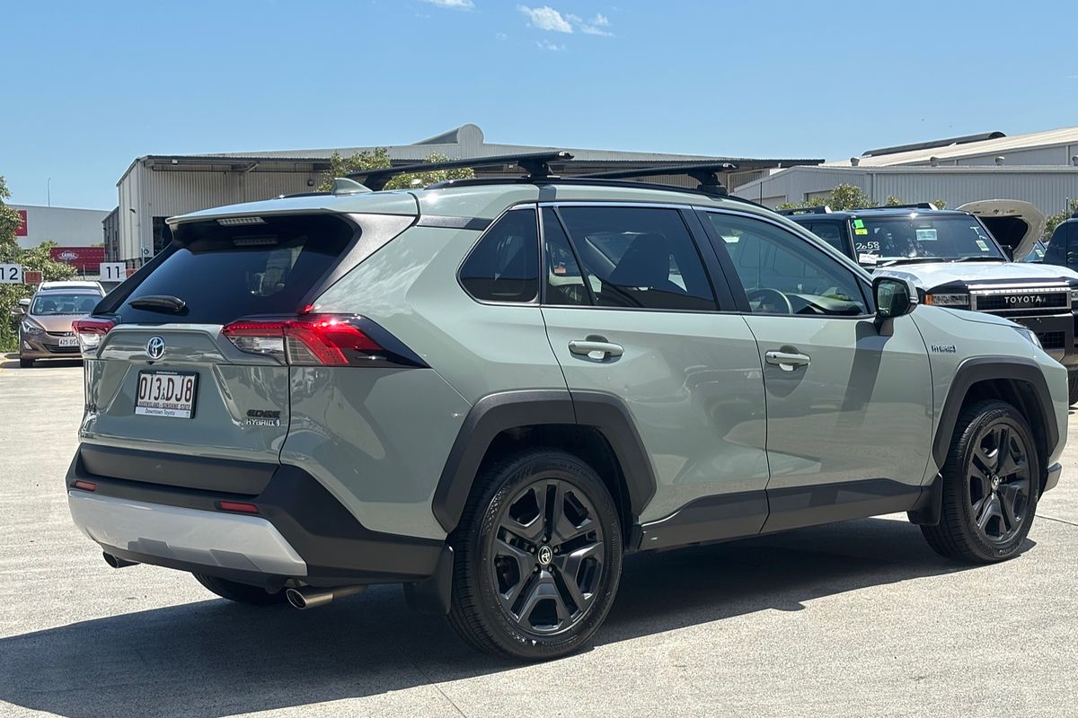 2021 Toyota RAV4 Edge AXAH54R