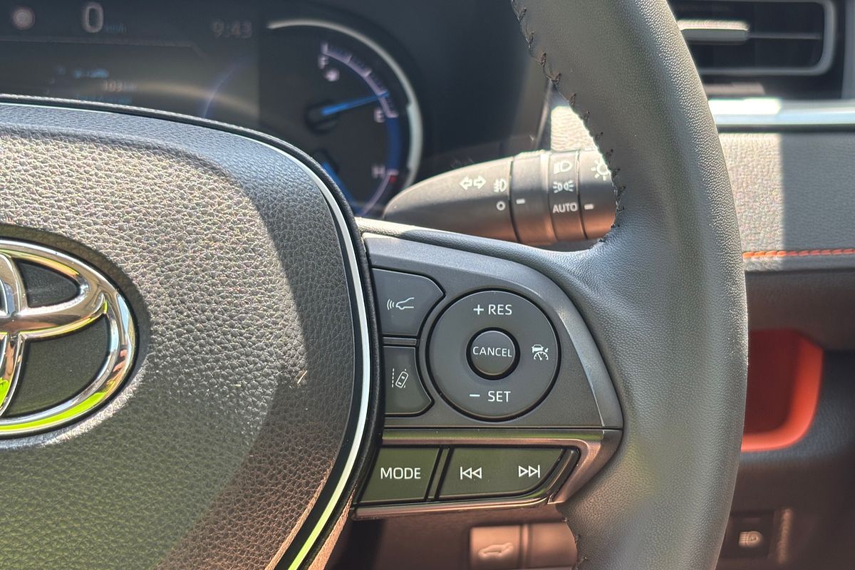 2021 Toyota RAV4 Edge AXAH54R