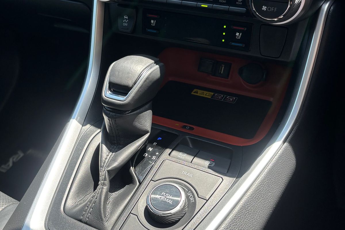 2021 Toyota RAV4 Edge AXAH54R