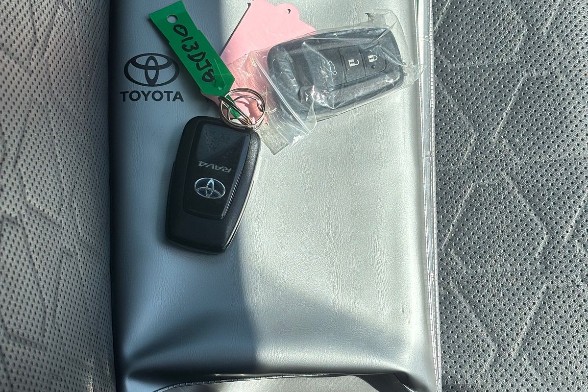 2021 Toyota RAV4 Edge AXAH54R