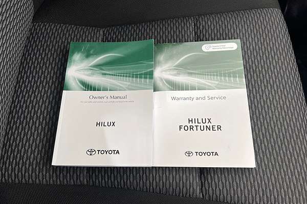 2022 Toyota Hilux Workmate TGN121R Rear Wheel Drive thumb-18