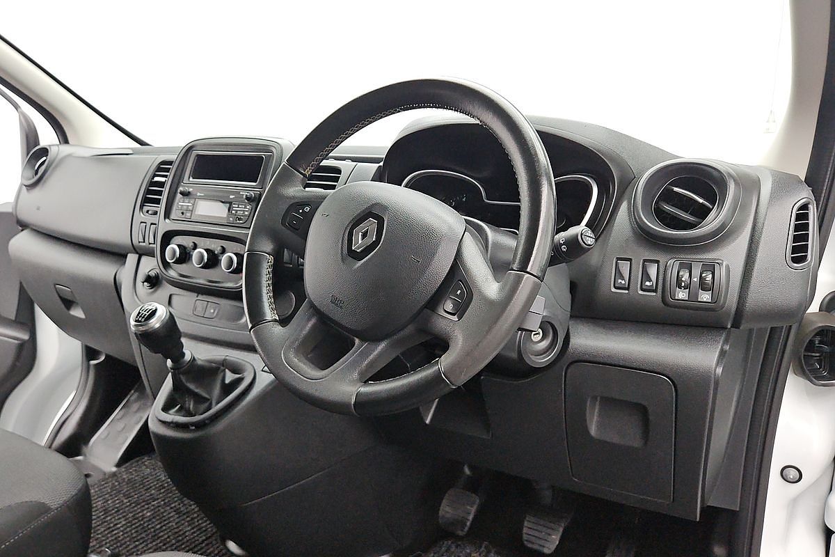 2022 Renault Trafic Pro X82 SWB Low Roof