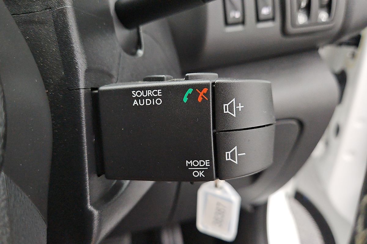 2022 Renault Trafic Pro X82 SWB Low Roof