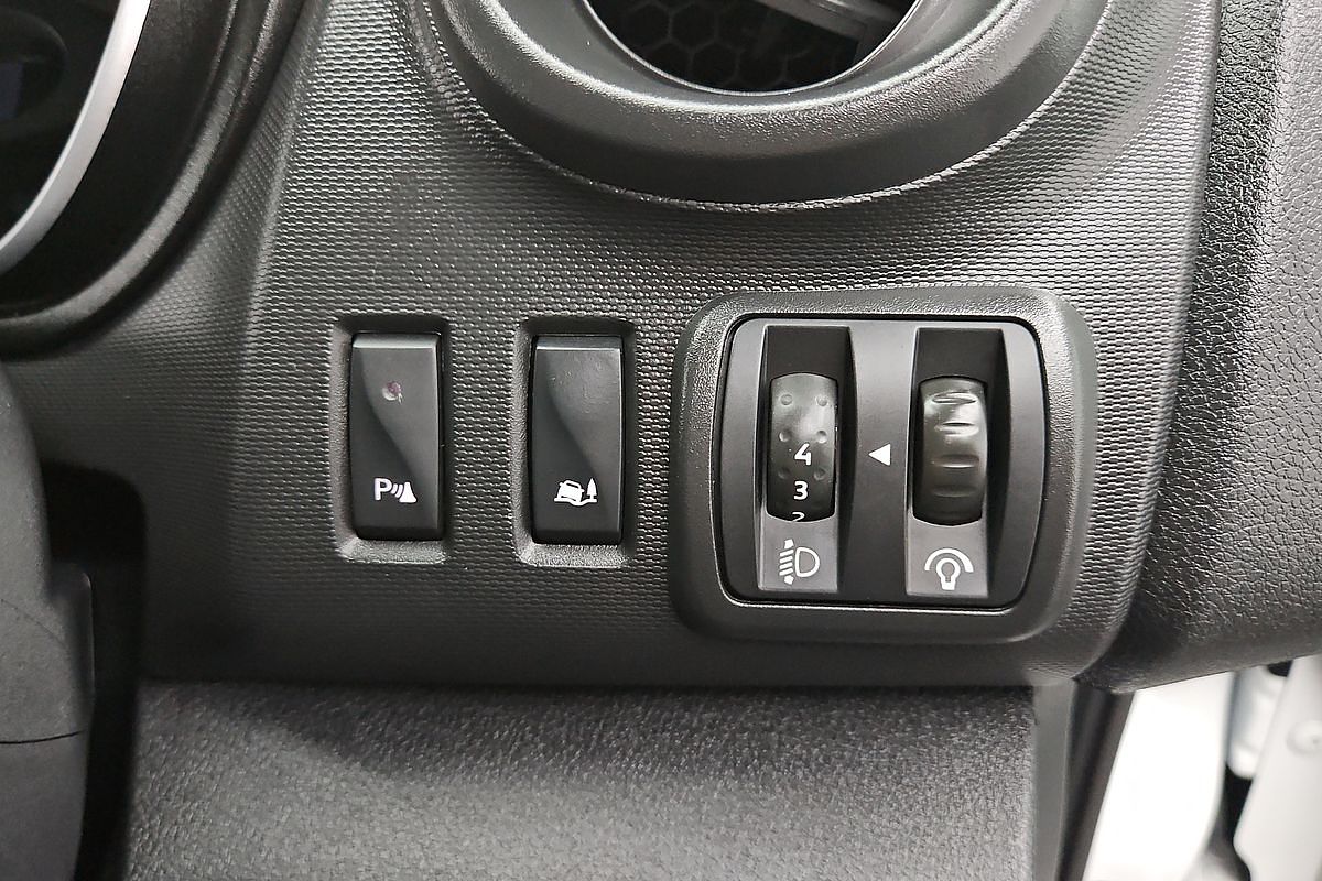 2022 Renault Trafic Pro X82 SWB Low Roof