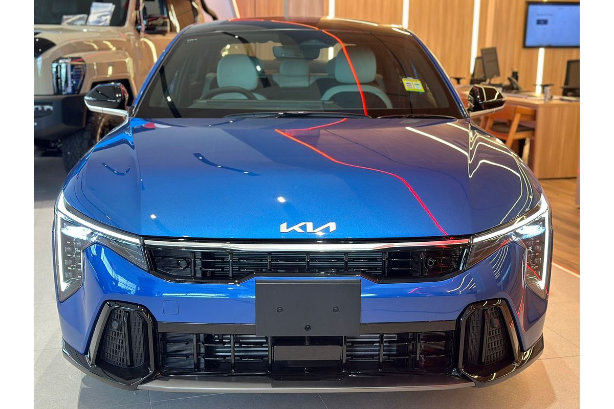 2025 Kia K4 GT-Line CL4m