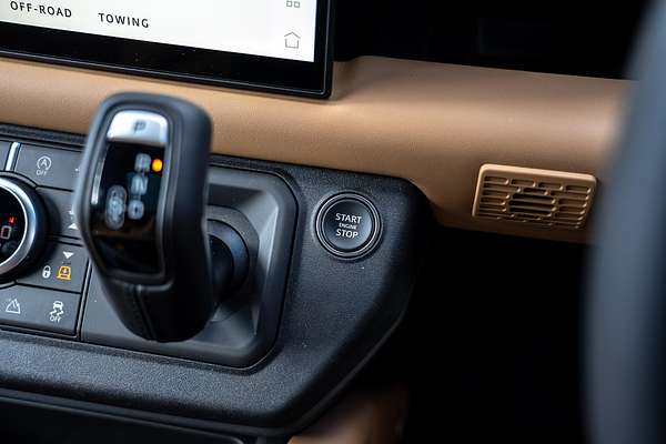 2025 Land Rover Defender 110 D350 X-Dynamic HSE L663