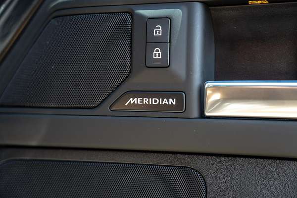 2025 Land Rover Defender 110 D350 X-Dynamic HSE L663