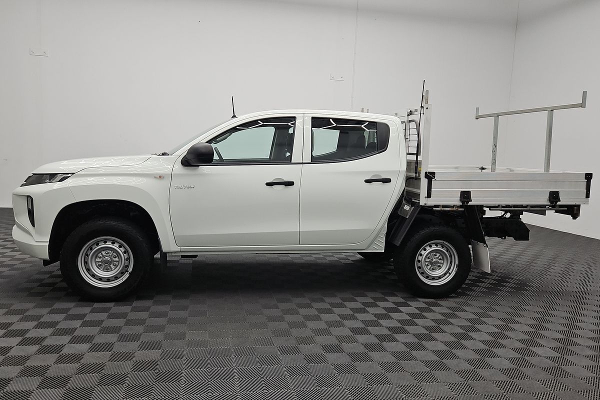 2021 Mitsubishi Triton GLX MR 4X4