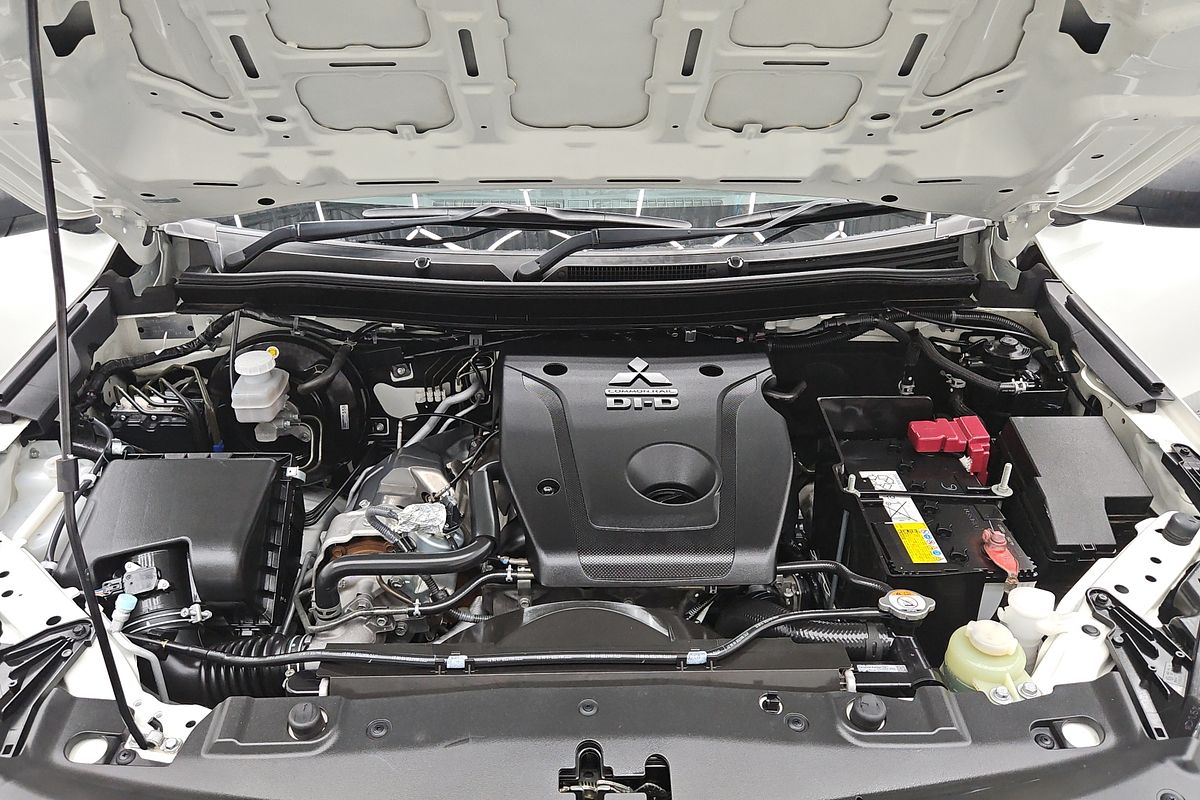 2021 Mitsubishi Triton GLX MR 4X4