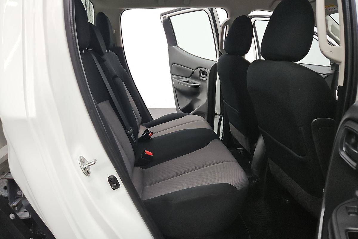 2021 Mitsubishi Triton GLX MR 4X4