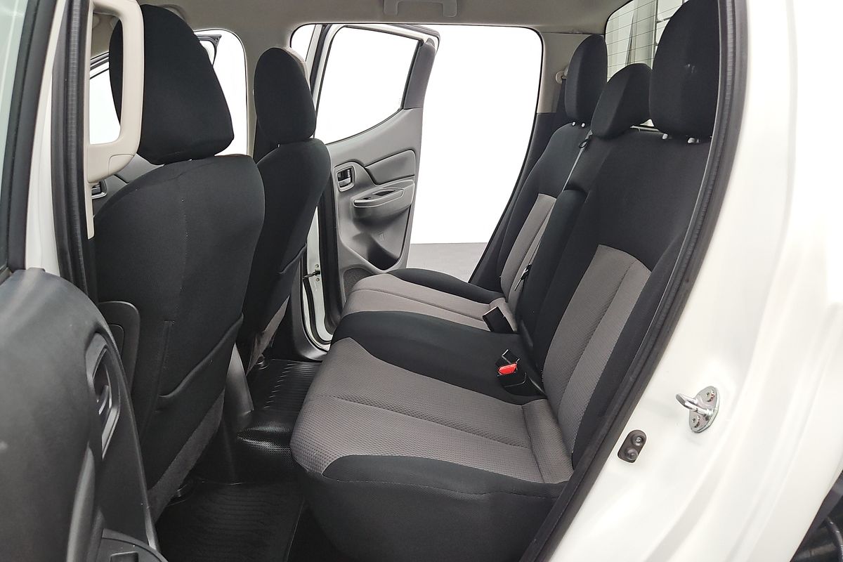 2021 Mitsubishi Triton GLX MR 4X4