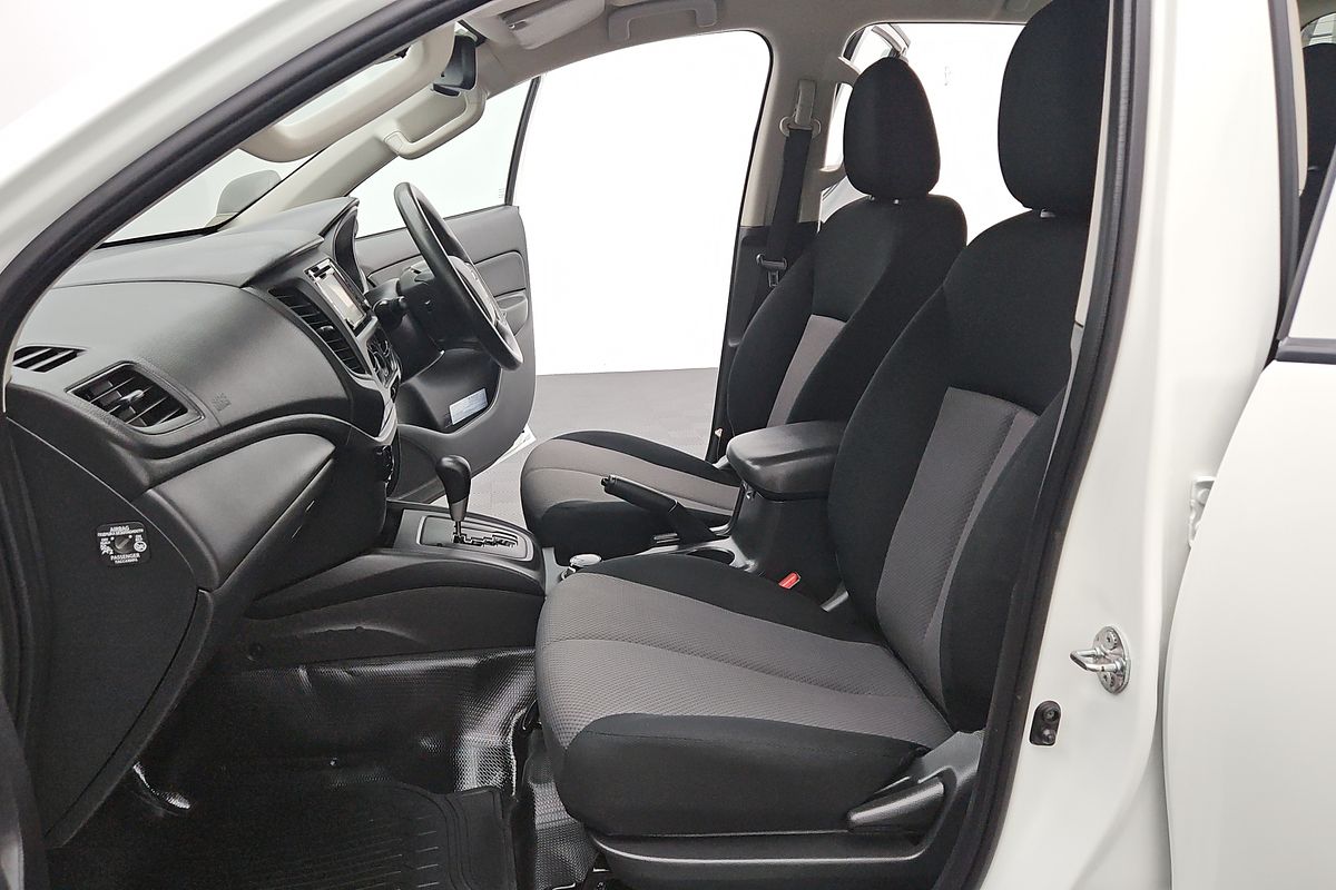 2021 Mitsubishi Triton GLX MR 4X4