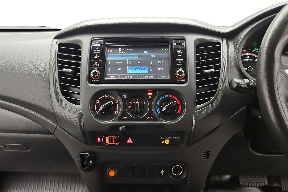 2021 Mitsubishi Triton GLX MR 4X4