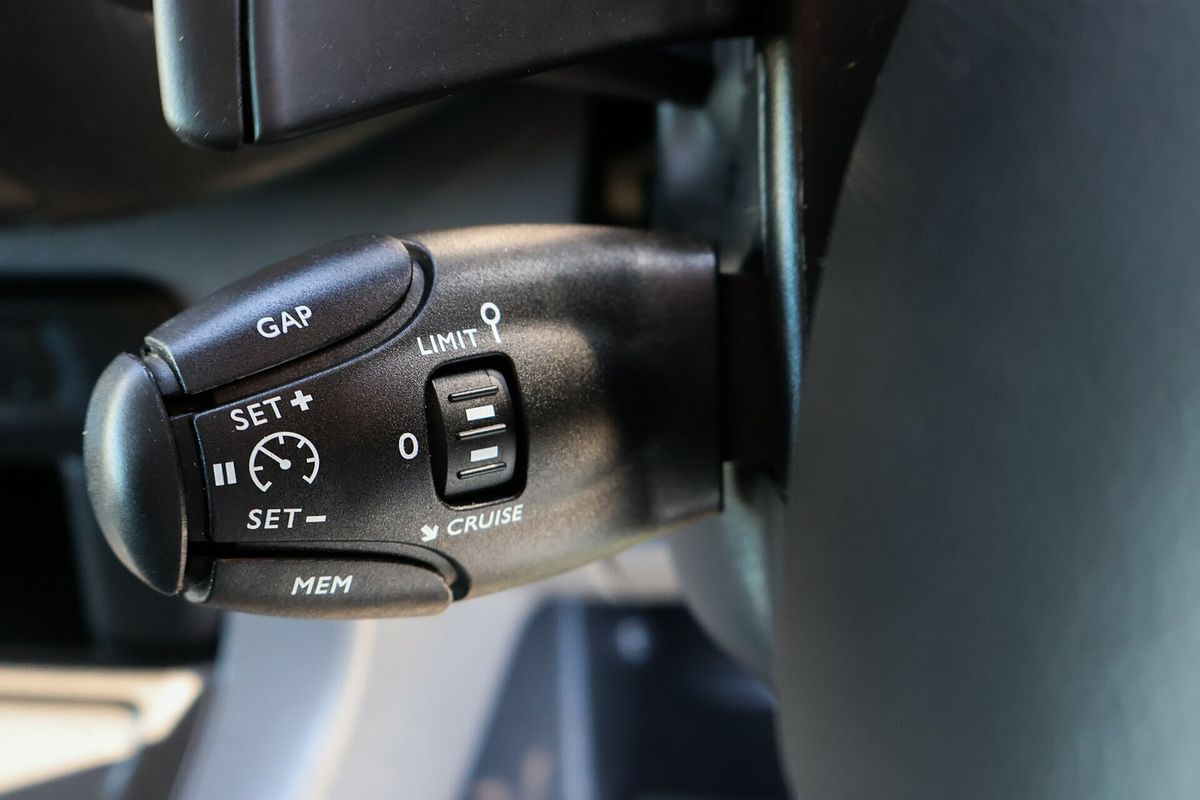 2023 Peugeot Expert Pro K0 SWB