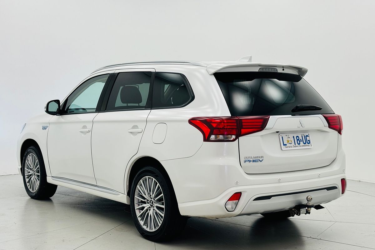2020 Mitsubishi Outlander PHEV ES ZL