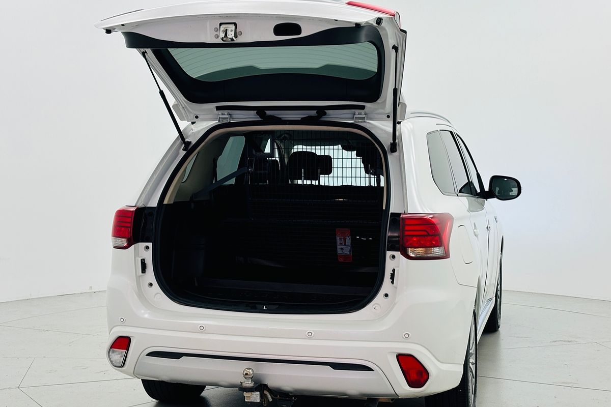 2020 Mitsubishi Outlander PHEV ES ZL