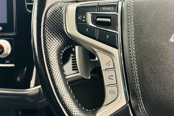 2020 Mitsubishi Outlander PHEV ES ZL