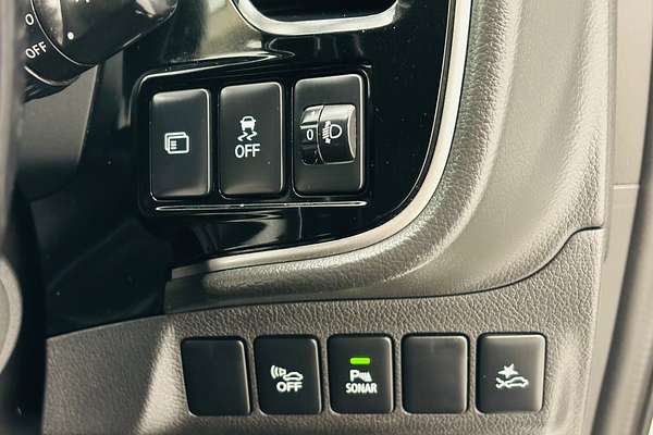 2020 Mitsubishi Outlander PHEV ES ZL