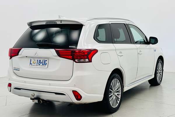 2020 Mitsubishi Outlander PHEV ES ZL