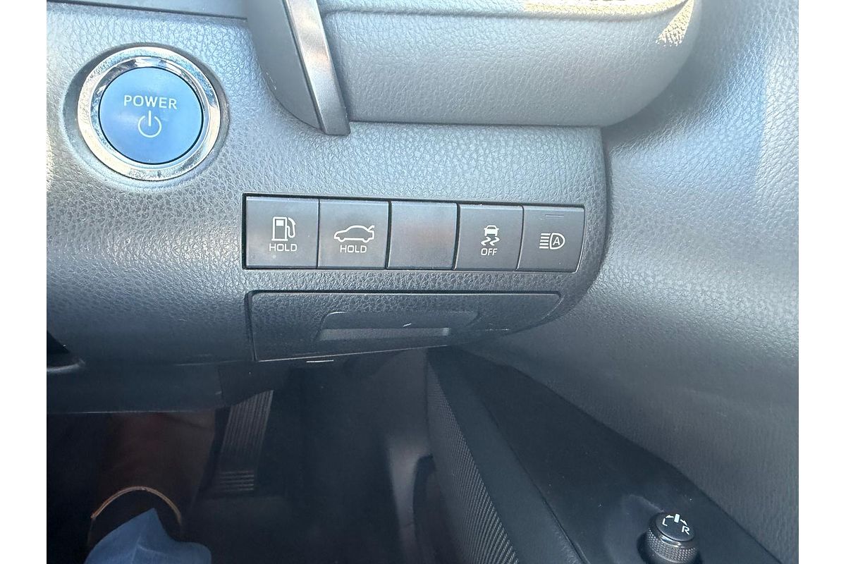 2021 Toyota Camry Ascent AXVH70R