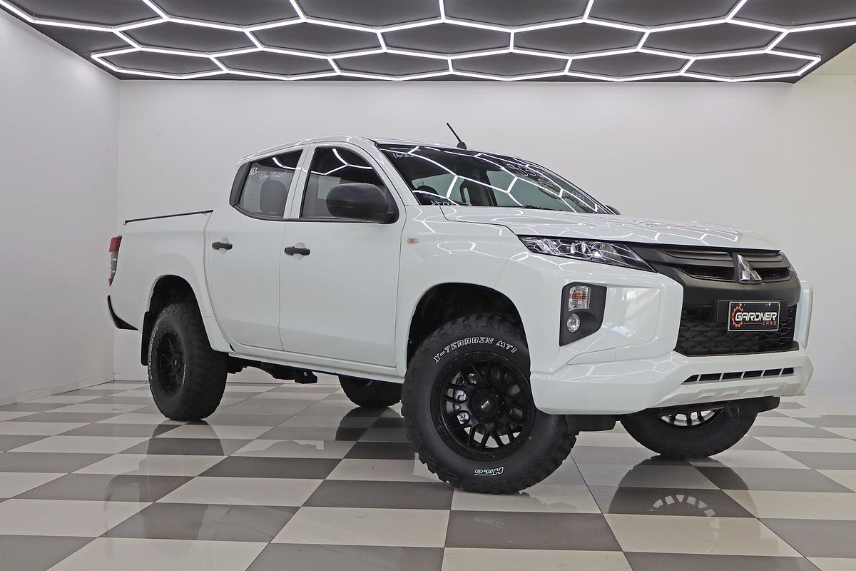 2019 Mitsubishi Triton GLX ADAS MR 4X4