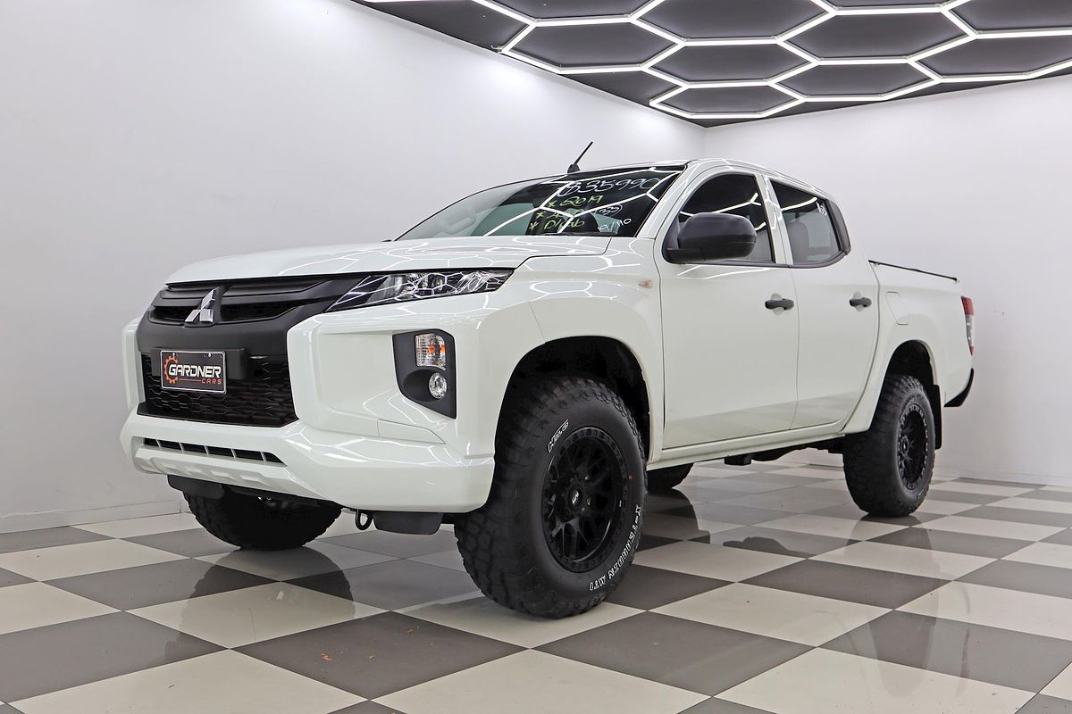 2019 Mitsubishi Triton GLX ADAS MR 4X4