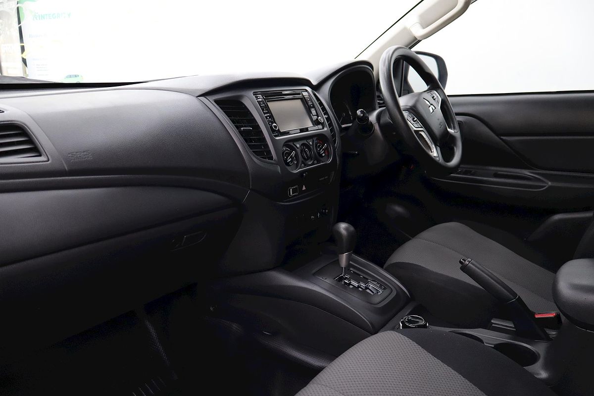 2019 Mitsubishi Triton GLX ADAS MR 4X4