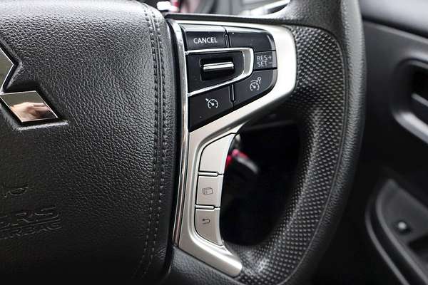 2019 Mitsubishi Triton GLX ADAS MR 4X4