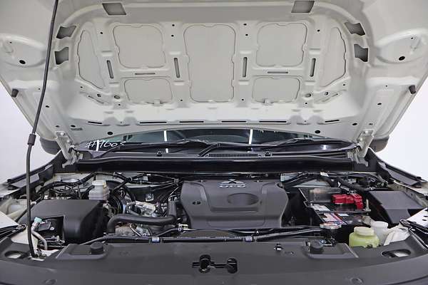 2019 Mitsubishi Triton GLX ADAS MR 4X4