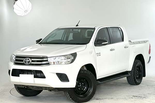 2017 Toyota Hilux SR GUN126R 4X4